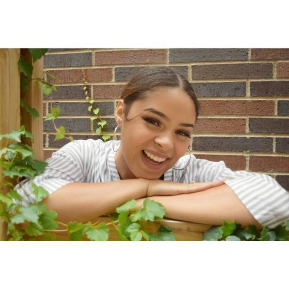 Meet your Posher, Lexi